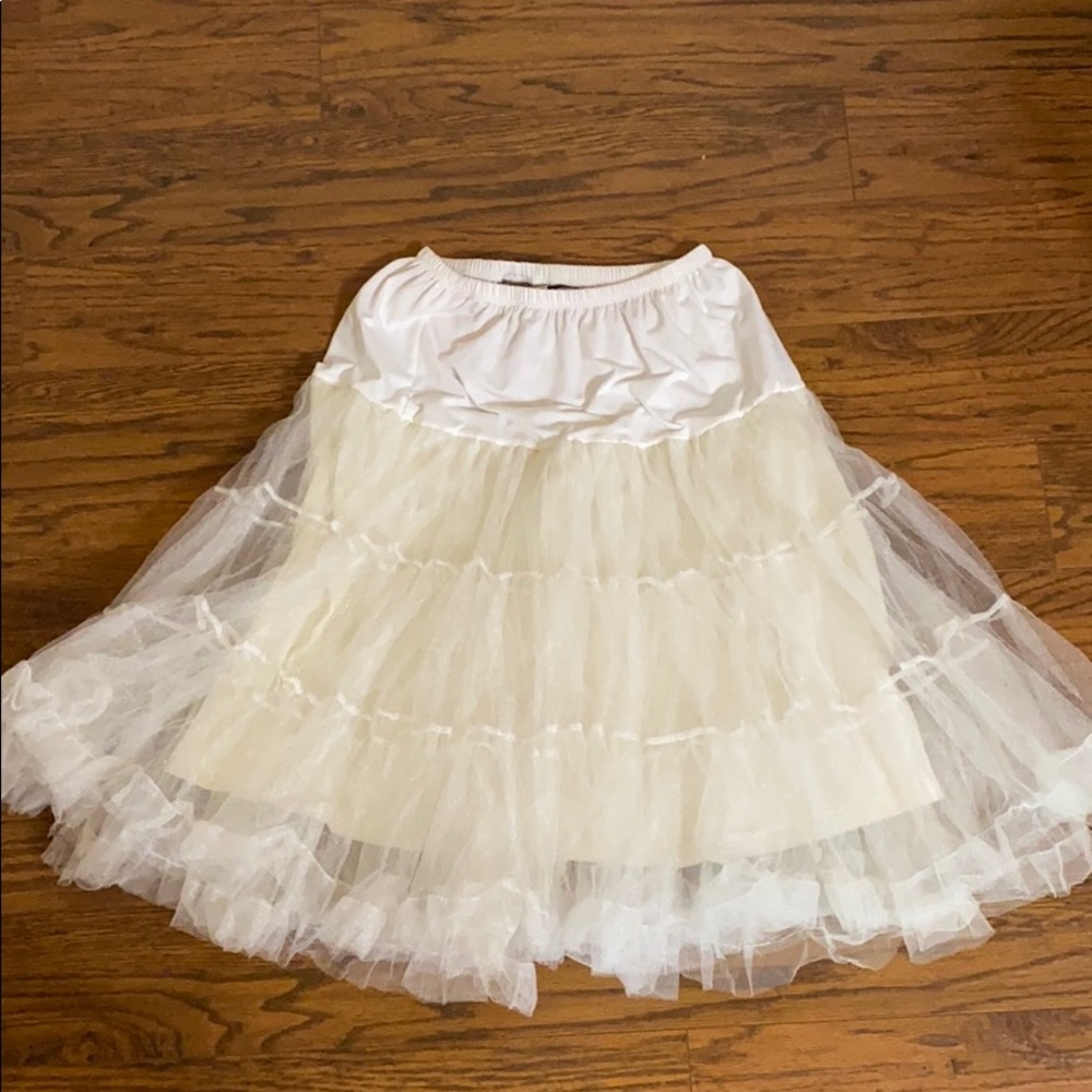 Vintage retro cream petticoat crinoline